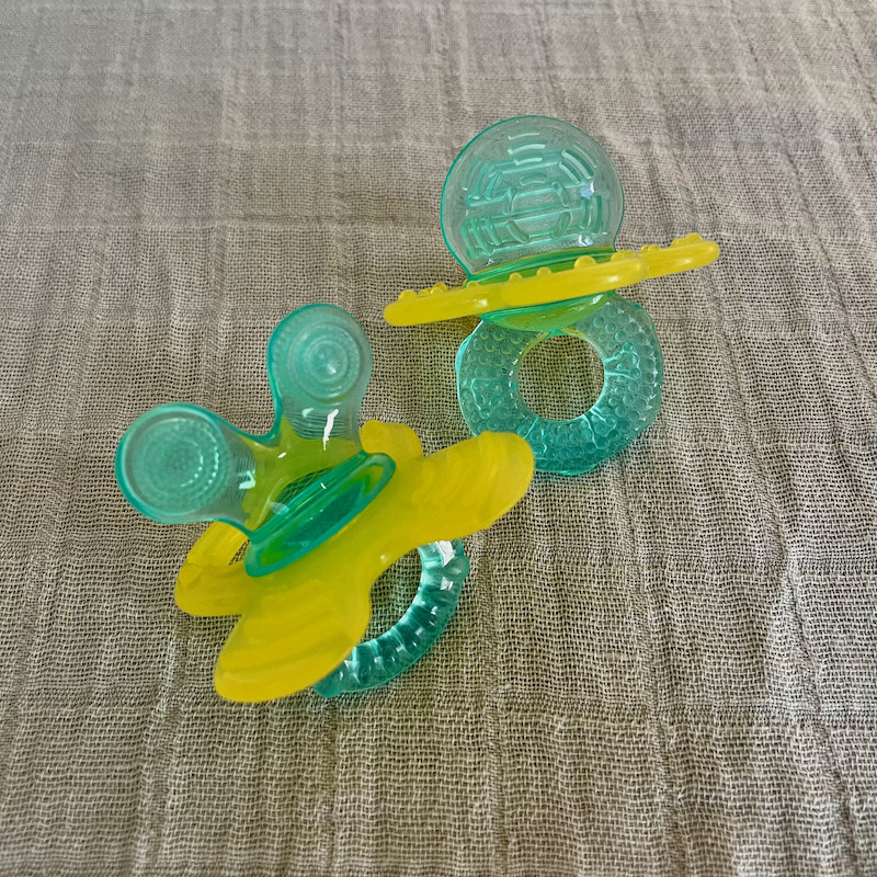 Nuby Chewbies Teethers Pack of 2 yellow and green