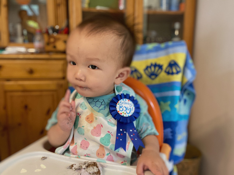 Jin-eating-1st-Birthday-Cake