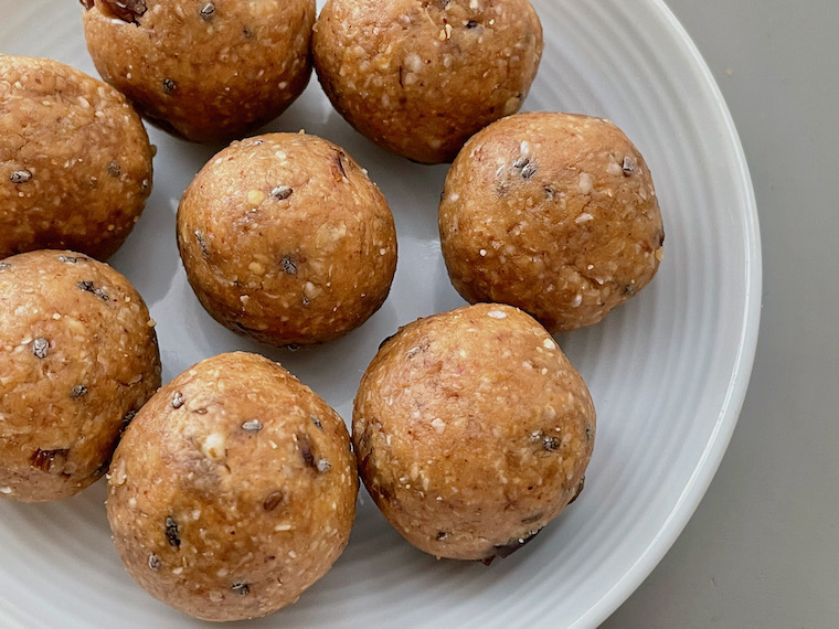 5-Minute Protein Peanut Butter Energy Bites