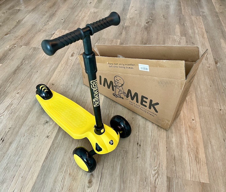 IMMEK Scooter in yellow with box